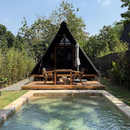 Villa Verde The Garden Kejayan Luaran gambar